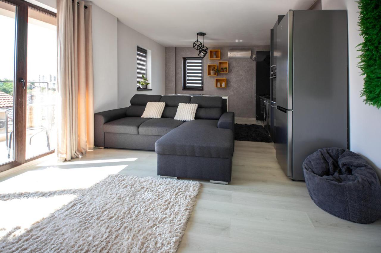 Holidays Vibes Apart Mamaia Nord Năvodari Екстериор снимка